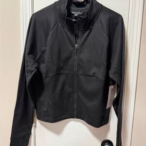 Athleta Black unstoppable cropped full zip. NWT xl